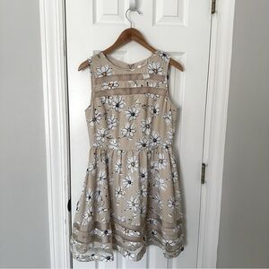 Esley Floral Spring Dress, size M